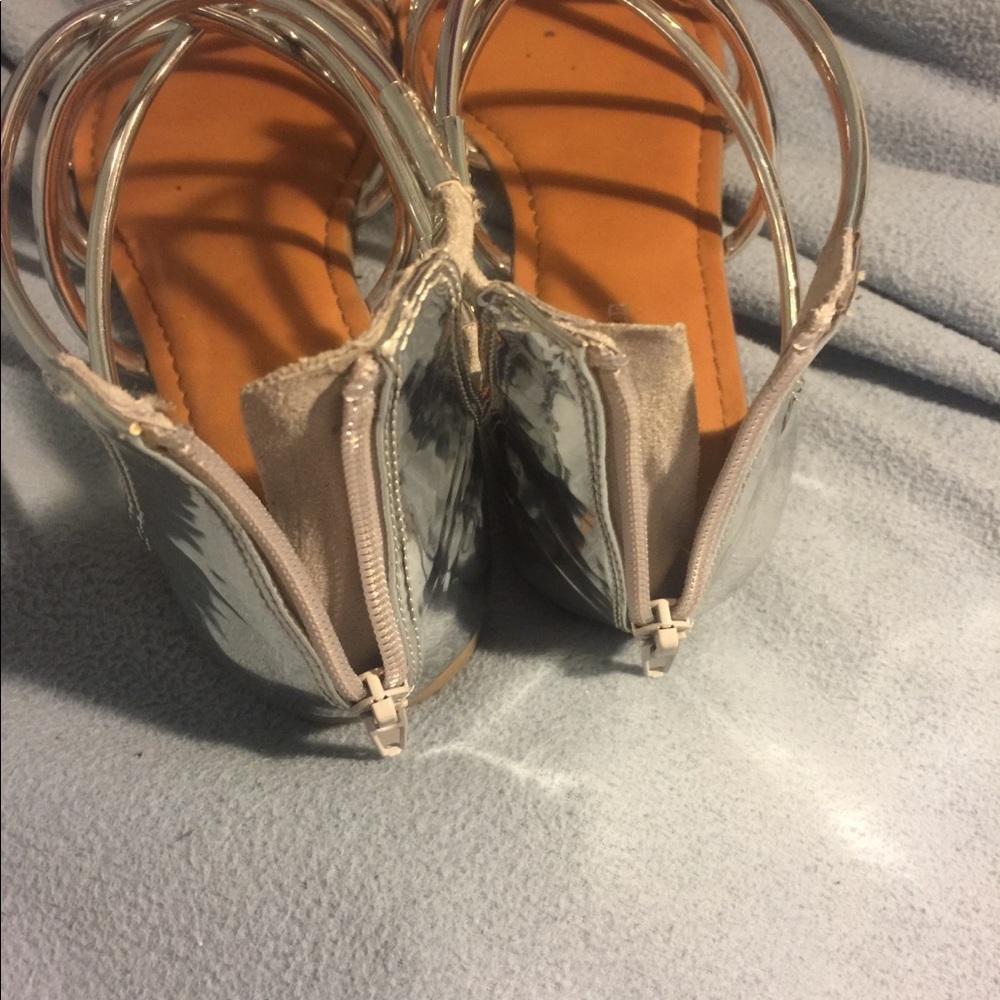 Sandals - Picture 3 of 5